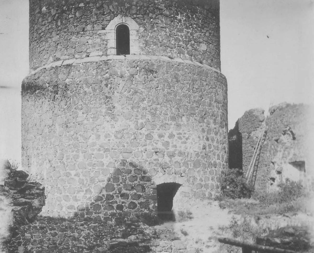 Burg Gleiberg - Bergfried Sanierung