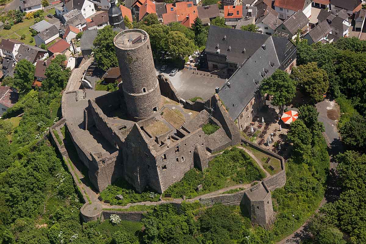 Burg Gleiberg - Vogelperspektive